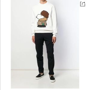 SNOOPY EMBROIDERED SWEATSHIRT IN WHITE Size MED
